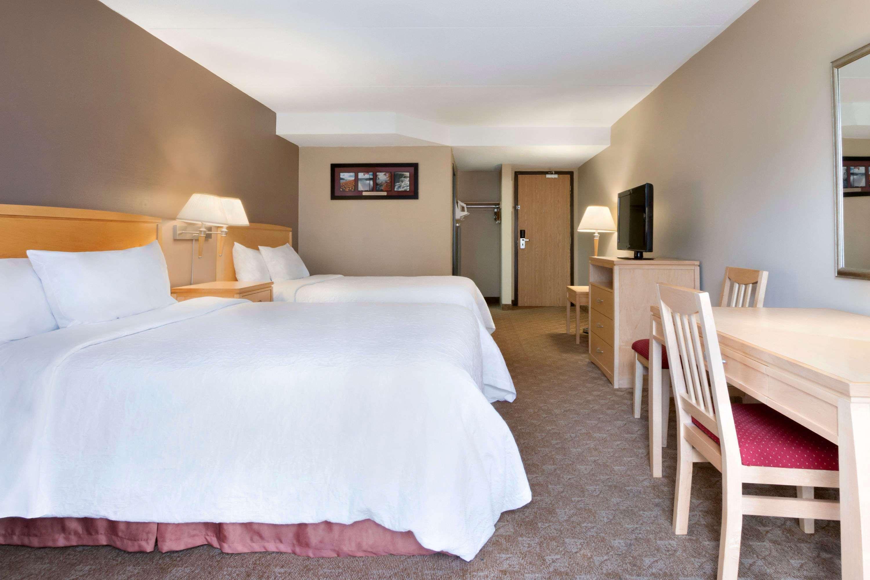 Days Inn By Wyndham Niagara Falls Near The Falls Eksteriør bilde