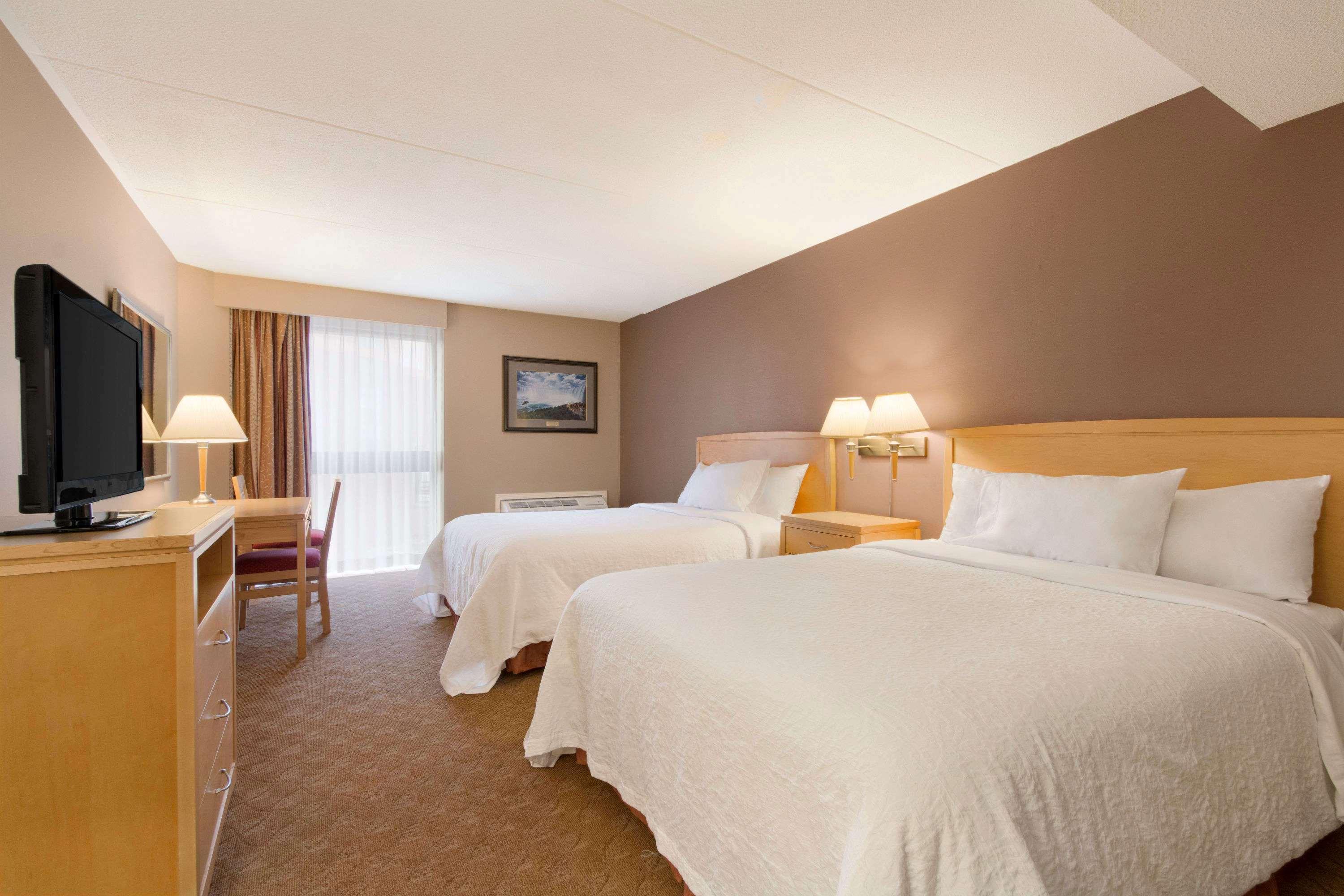 Days Inn By Wyndham Niagara Falls Near The Falls Eksteriør bilde