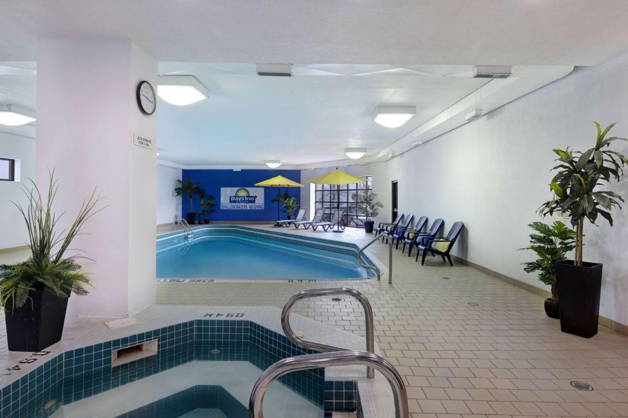 Days Inn By Wyndham Niagara Falls Near The Falls Eksteriør bilde