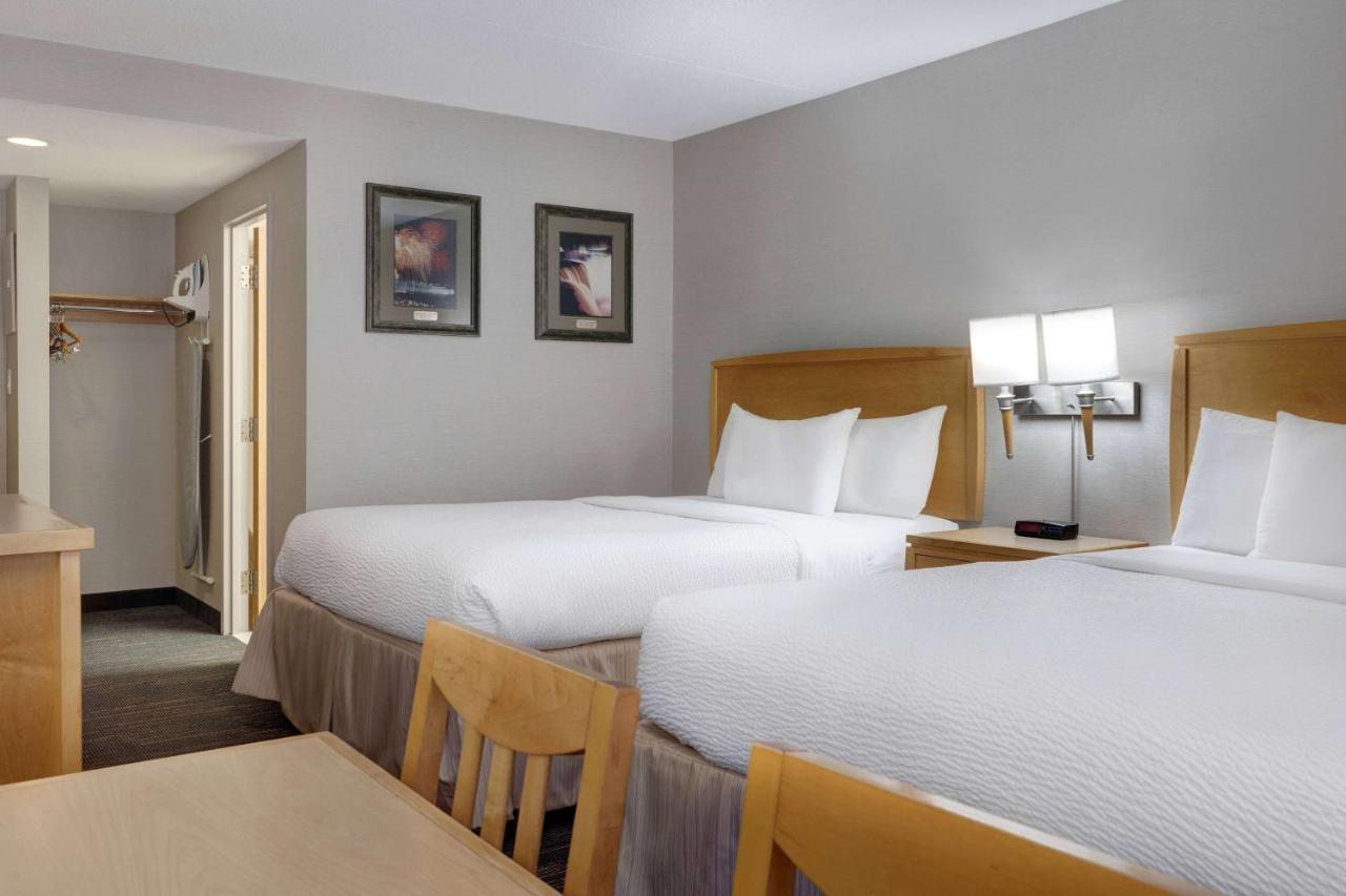 Days Inn By Wyndham Niagara Falls Near The Falls Eksteriør bilde